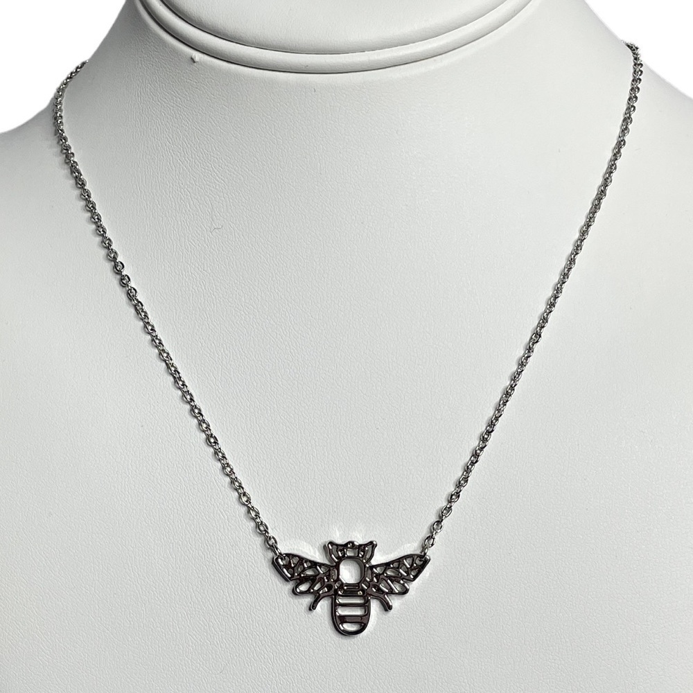 Necklace with honeybee NWOT - Picture 1 of 4